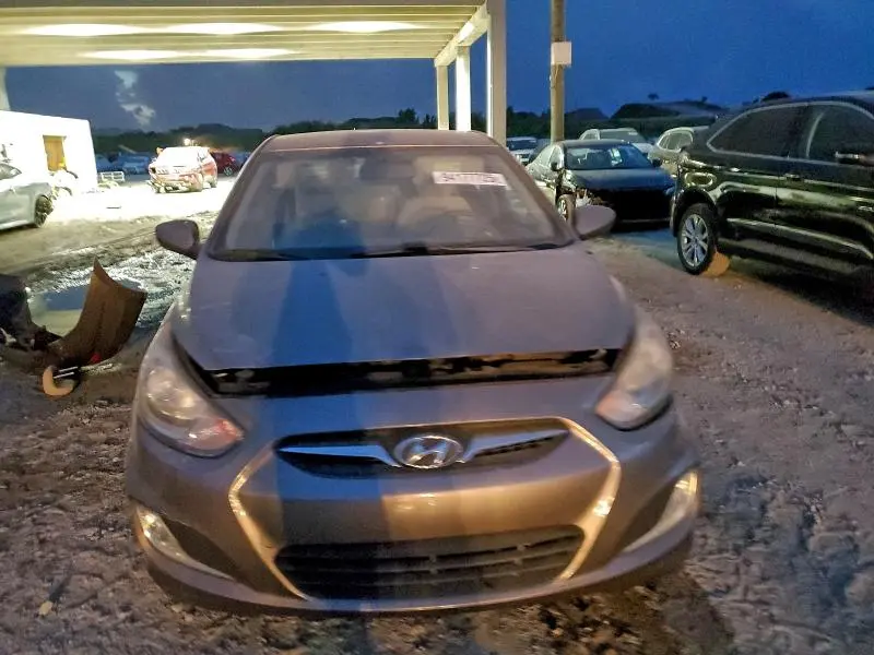 2013 HYUNDAI ACCENT GLS  