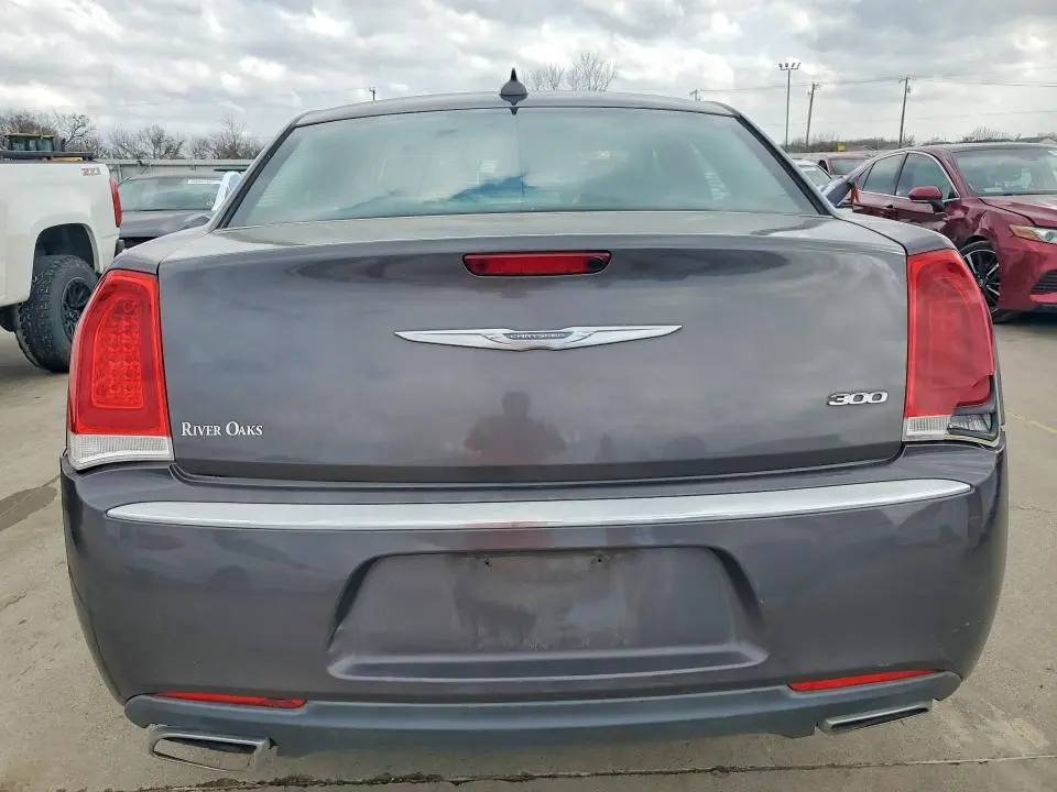 2015 CHRYSLER 300 LIMITED  