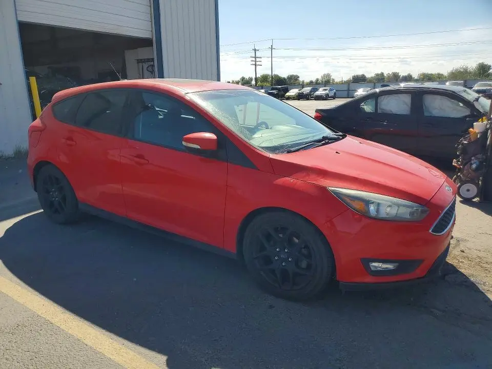 2016 FORD FOCUS SE  