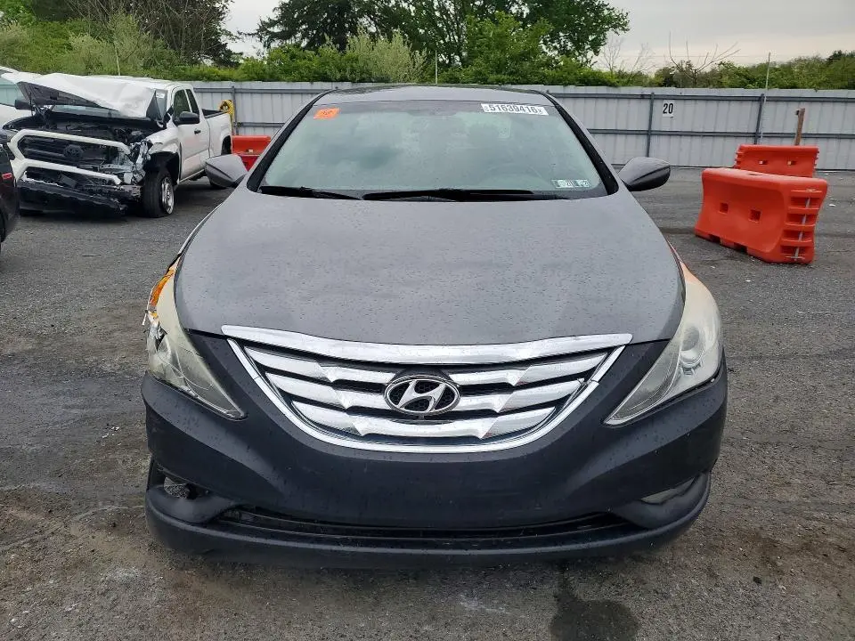 2012 HYUNDAI SONATA SE  
