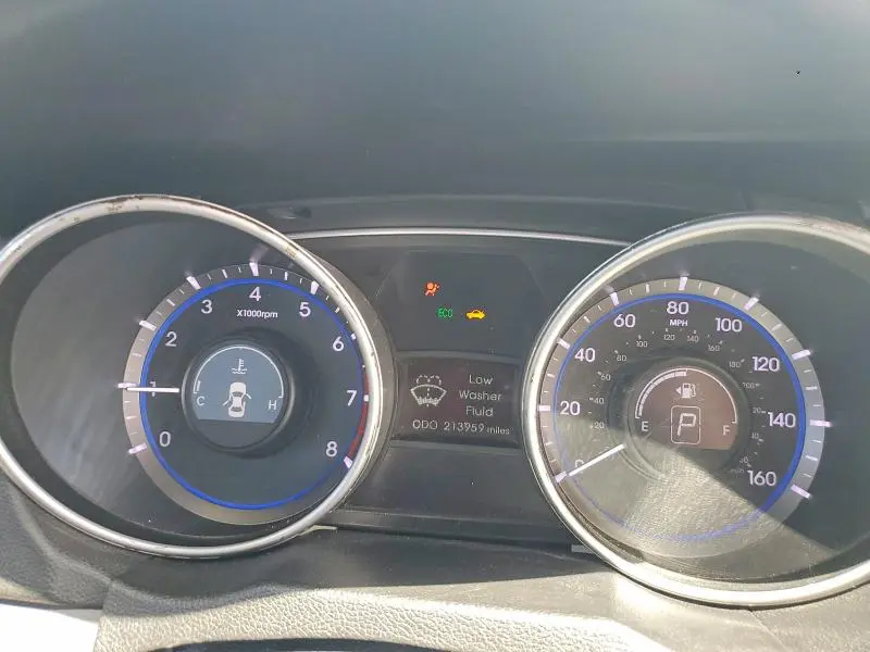 2011 HYUNDAI SONATA GLS  