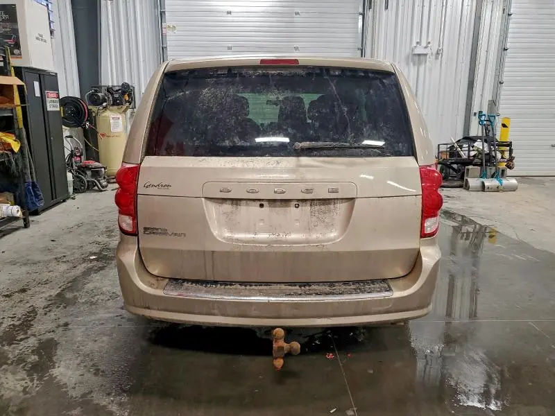 2015 DODGE GRAND CARAVAN SE  