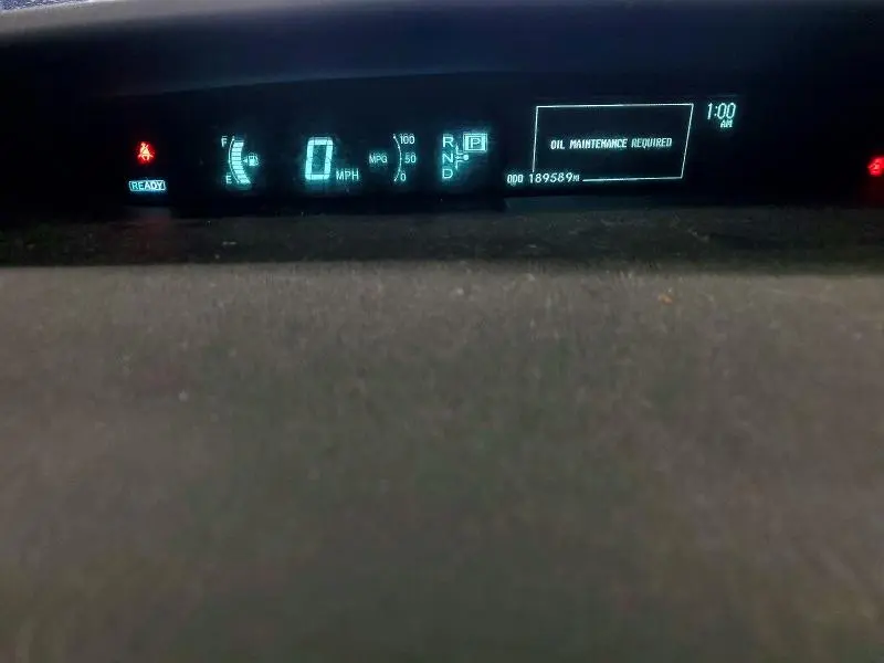 2010 TOYOTA PRIUS III  