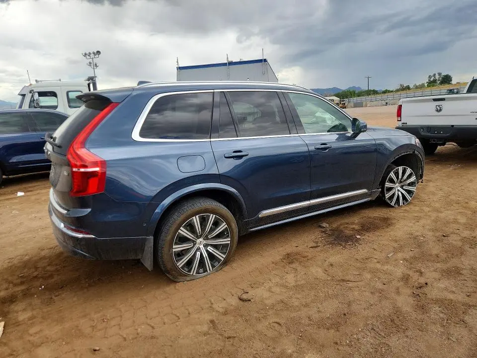 2024 VOLVO XC90 PLUS  
