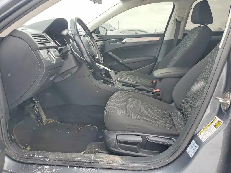 2018 VOLKSWAGEN PASSAT S  