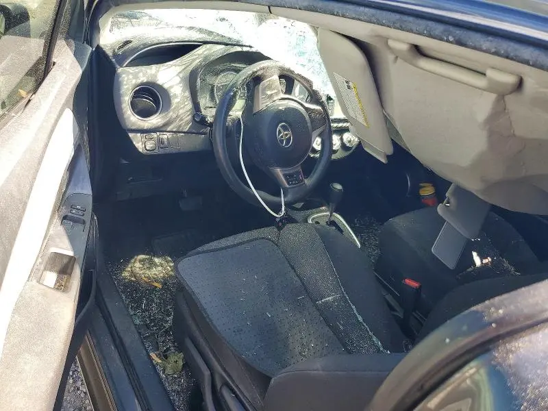 2015 TOYOTA YARIS 3-DOOR LE  