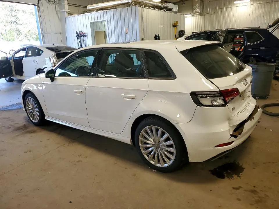 2018 AUDI A3 E-TRON PREMIUM  