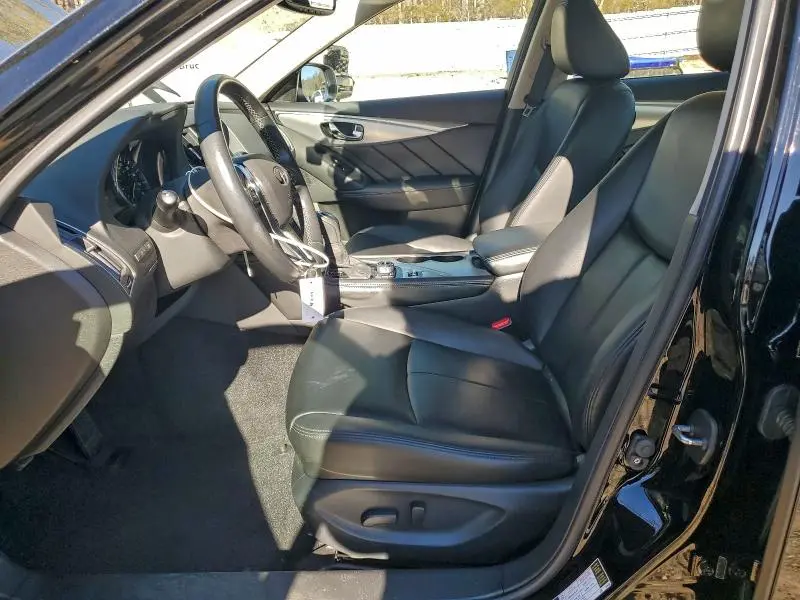 2021 INFINITI Q50 LUXE  