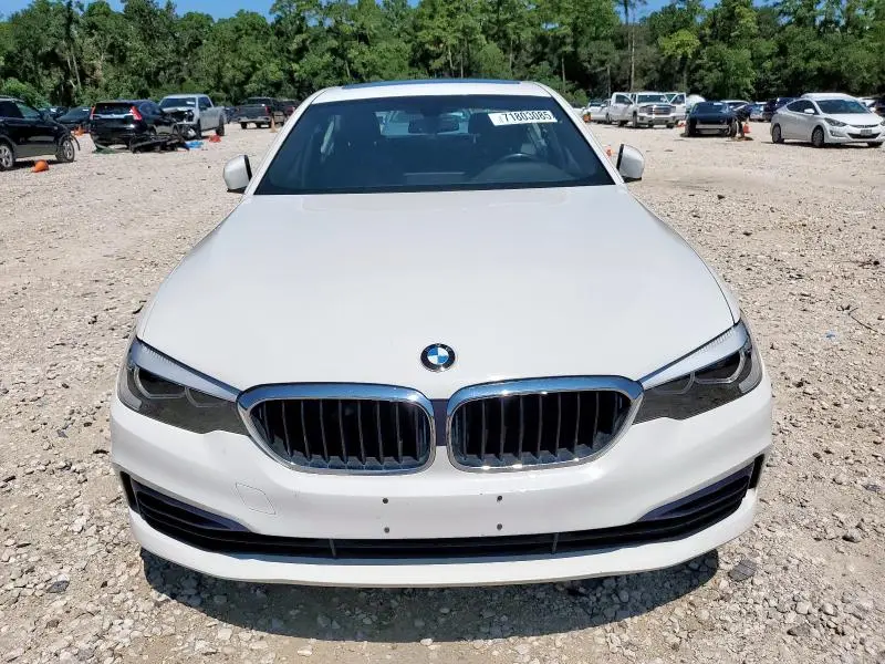 2018 BMW 530XE   