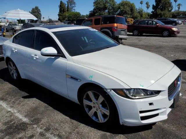2017 JAGUAR XE PRESTIGE  