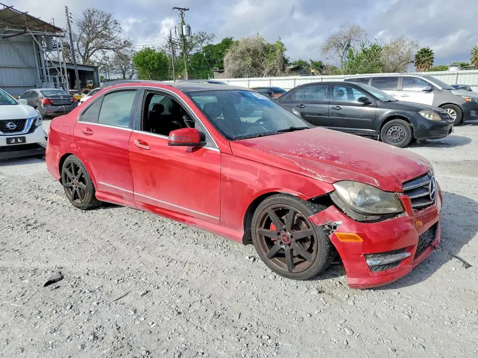 2013 MERCEDES-BENZ C 250  