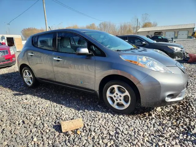 2014 NISSAN LEAF S  