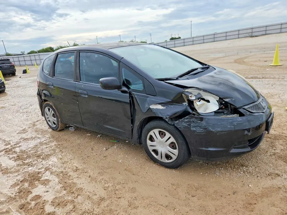 2011 HONDA FIT   