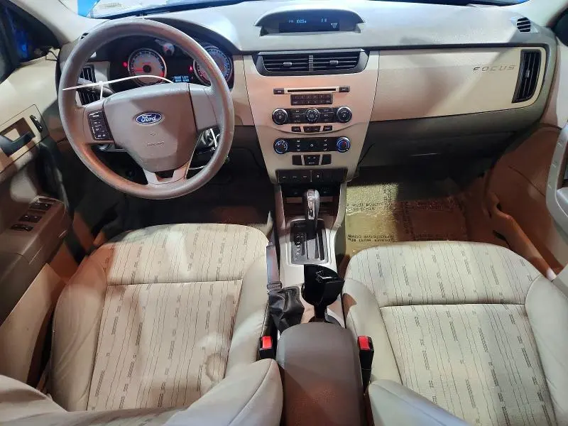 2010 FORD FOCUS SE  