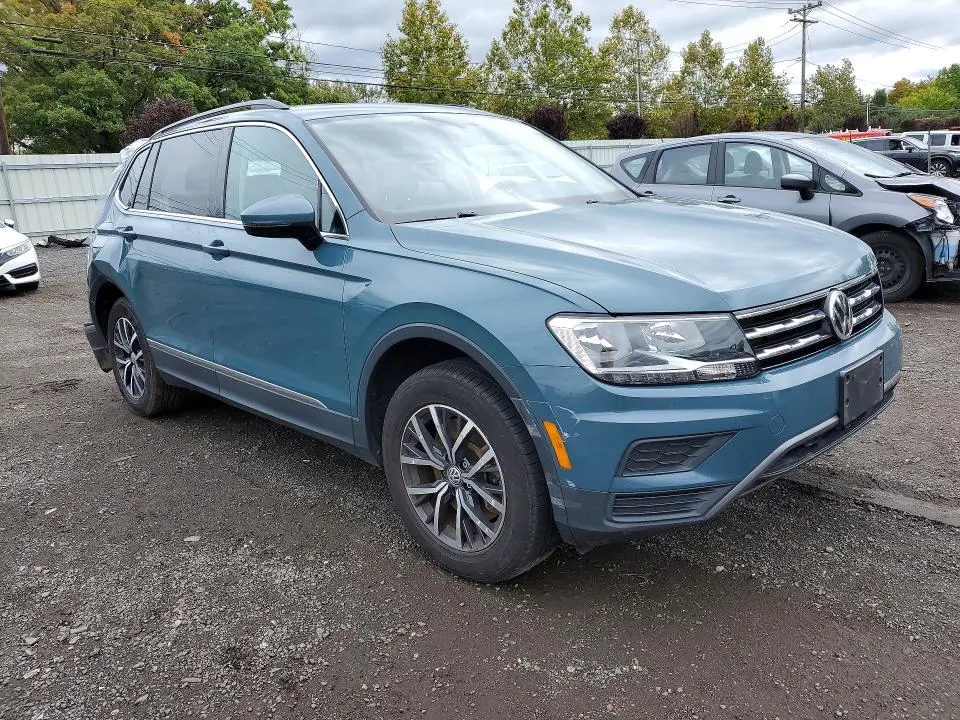 2020 VOLKSWAGEN TIGUAN SE  