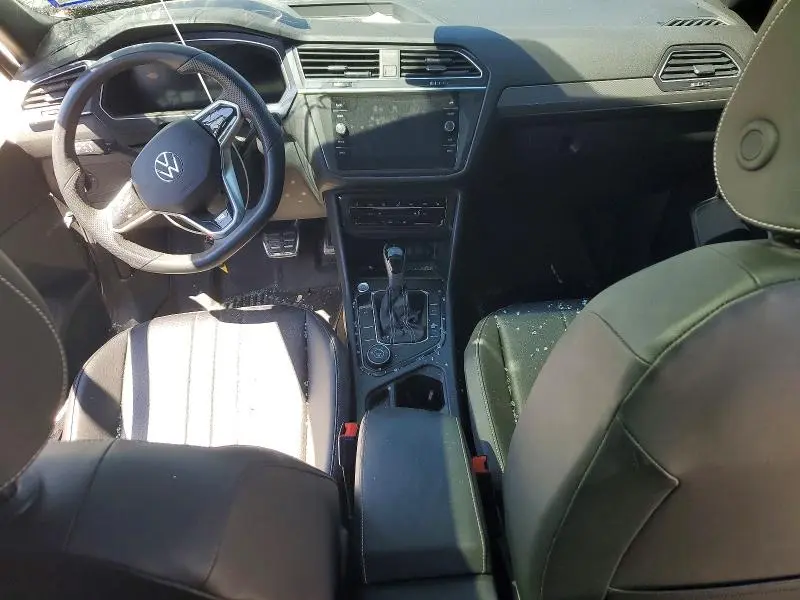 2024 VOLKSWAGEN TIGUAN SE R-LINE BLACK  