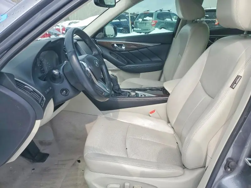 2018 INFINITI Q50 LUXE  