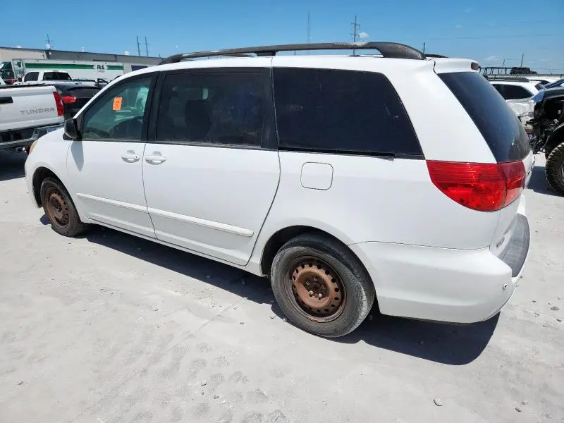 2010 TOYOTA SIENNA CE  