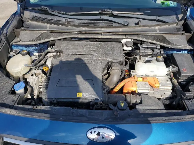 2018 KIA NIRO LX  