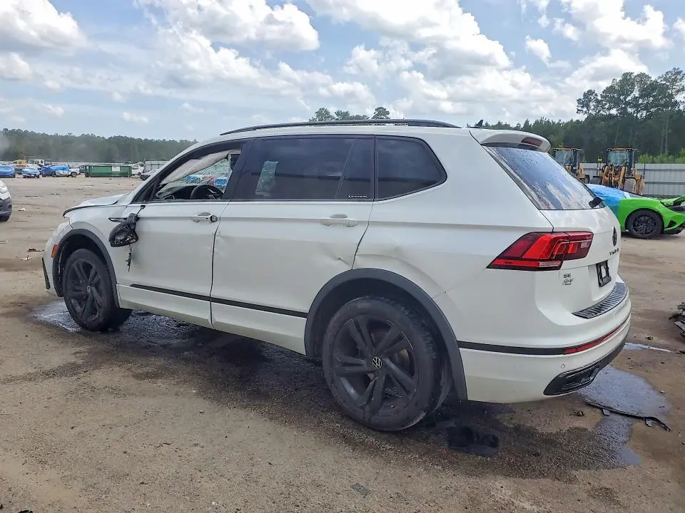 2024 VOLKSWAGEN TIGUAN SE R-LINE BLACK  