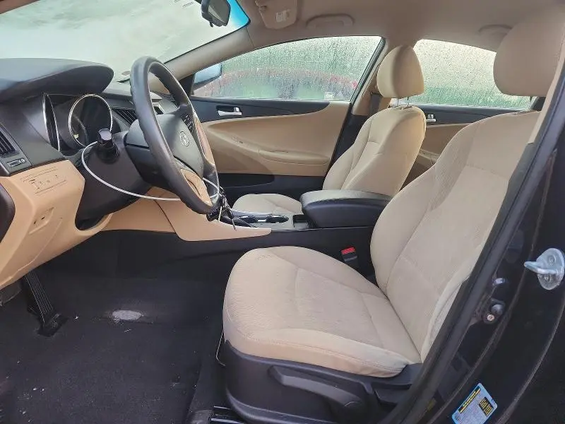 2012 HYUNDAI SONATA GLS  