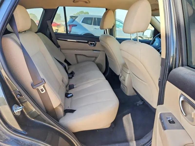 2012 HYUNDAI SANTA FE GLS  