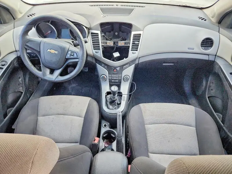 2012 CHEVROLET CRUZE LS  