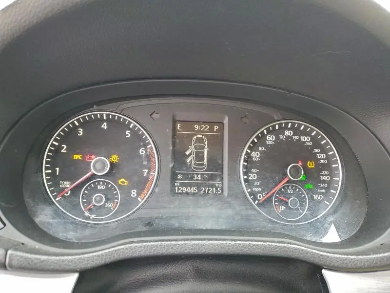 2013 VOLKSWAGEN PASSAT SE  