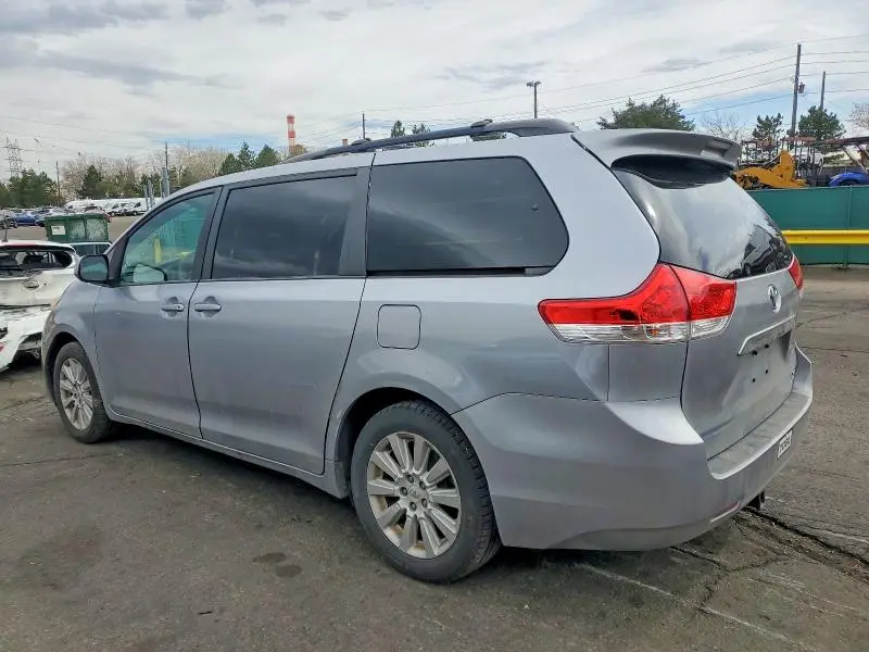 2012 TOYOTA SIENNA XLE 7-PASSENGER  