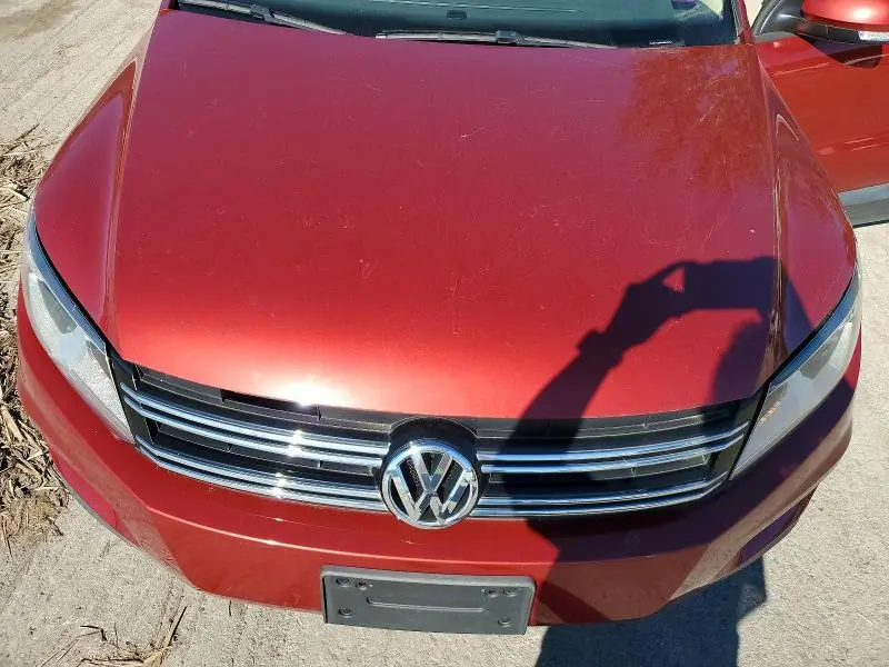 2016 VOLKSWAGEN TIGUAN S  