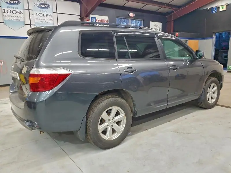 2010 TOYOTA HIGHLANDER   