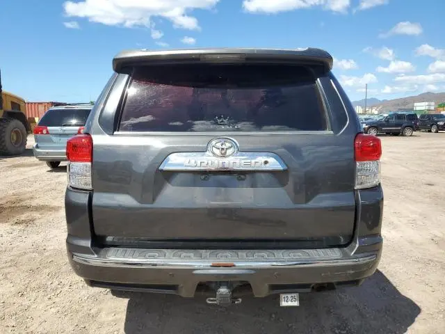 2011 TOYOTA 4RUNNER SR5  