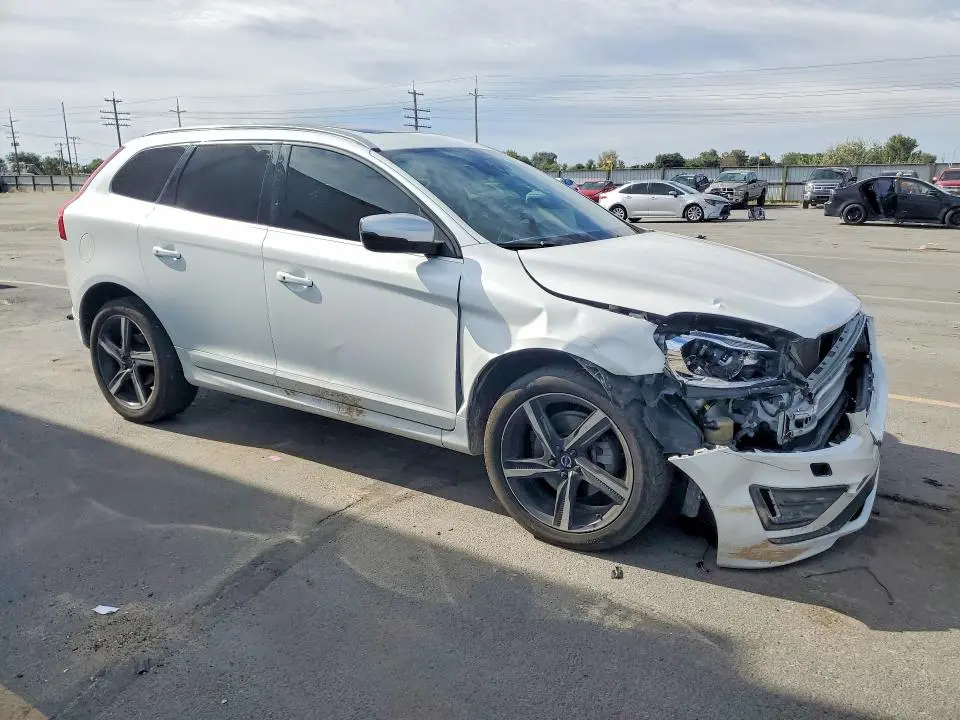 2014 VOLVO XC60 T6  