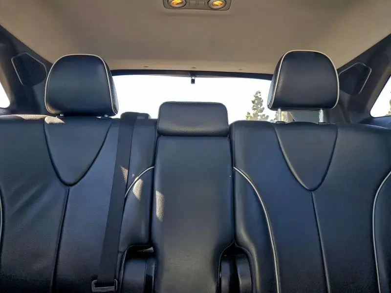 2013 TOYOTA VENZA LE  