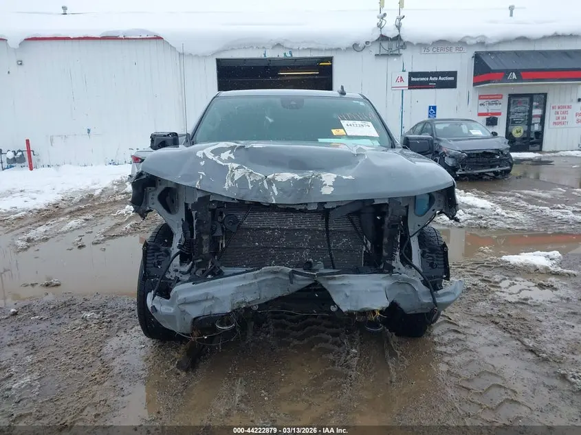 2025 CHEVROLET SILVERADO 1500 4WD  SHORT BED RST