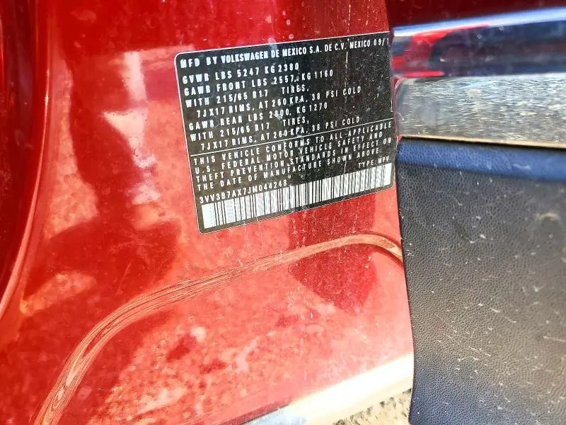 2018 VOLKSWAGEN TIGUAN SE  