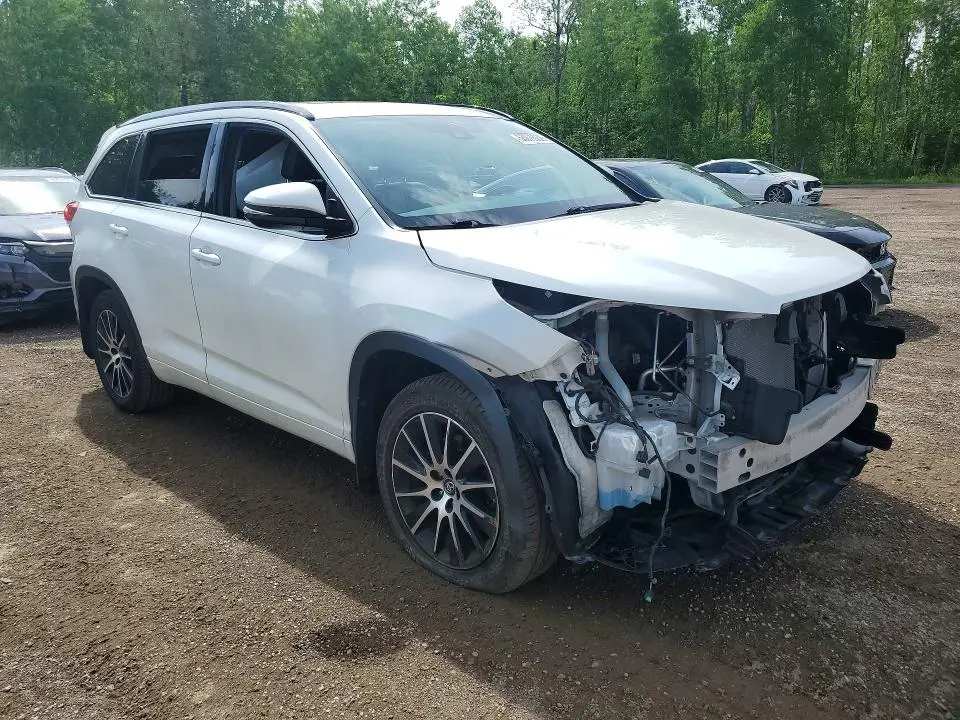 2017 TOYOTA HIGHLANDER XLE  