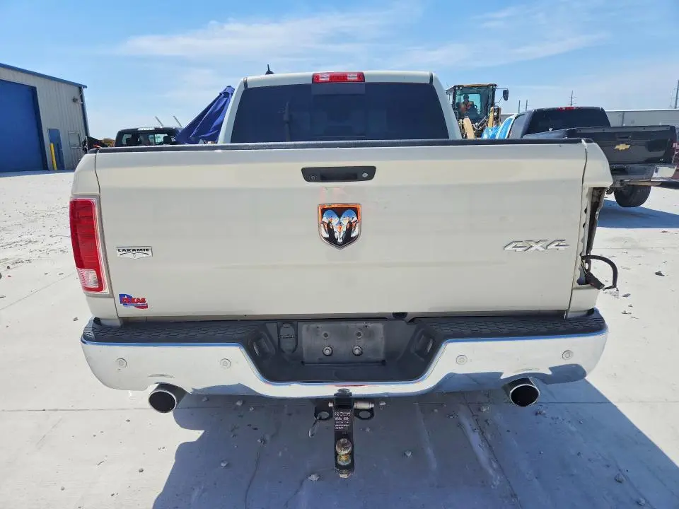 2016 RAM 1500 LARAMIE  