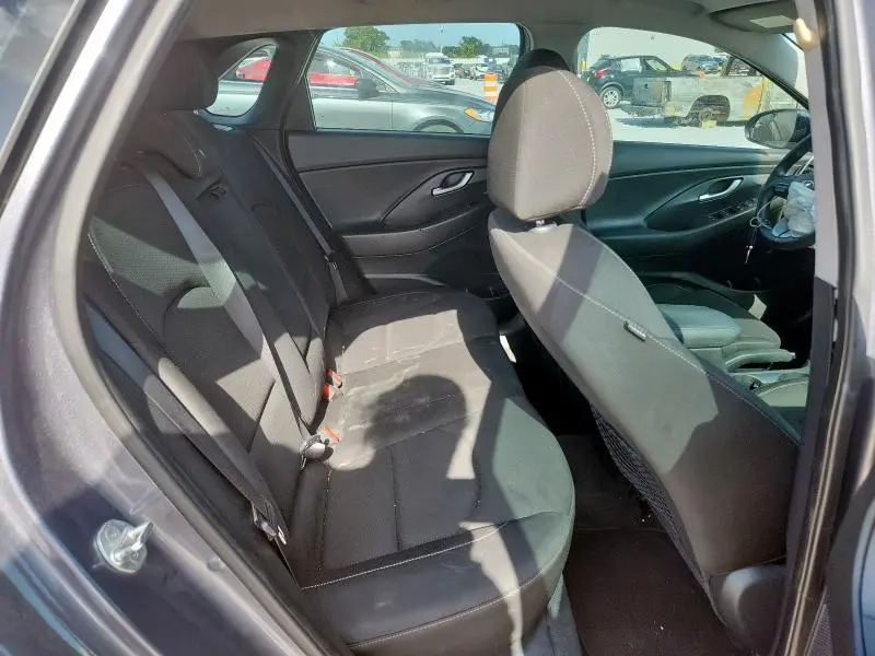 2019 HYUNDAI ELANTRA GT   