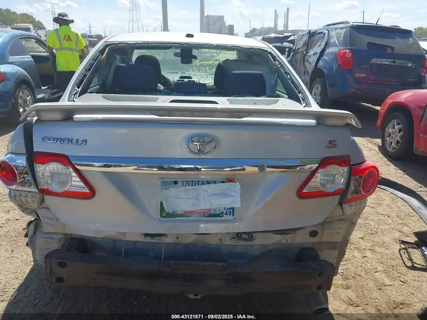 2013 TOYOTA COROLLA S