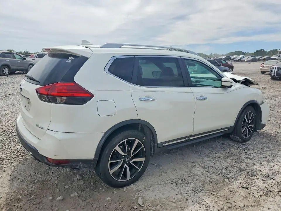 2017 NISSAN ROGUE SL  