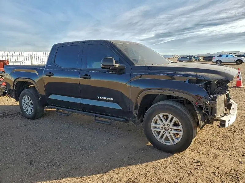 2023 TOYOTA TUNDRA CREWMAX SR  