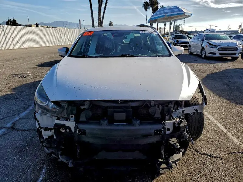 2017 MAZDA 3 TOURING  