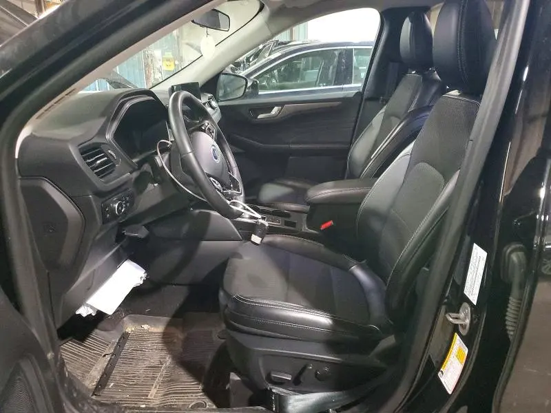 2025 FORD ESCAPE   
