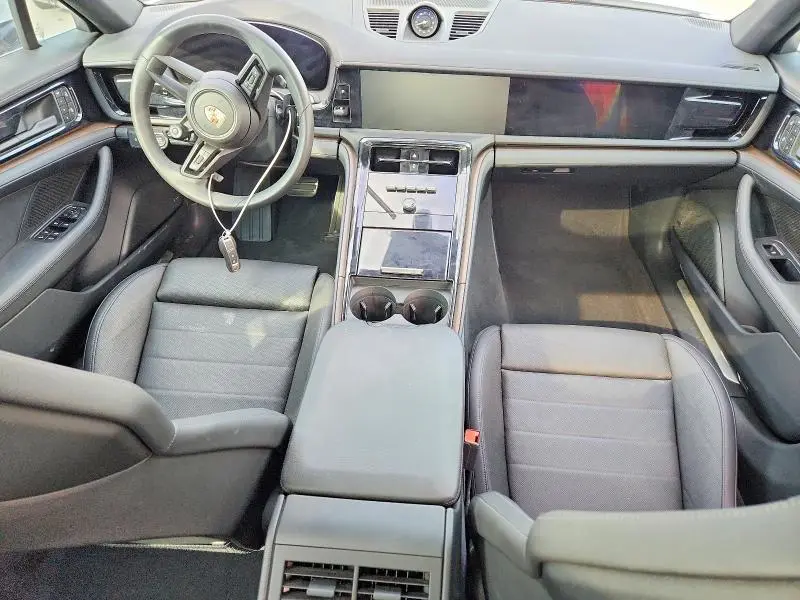 2025 PORSCHE PANAMERA BASE  