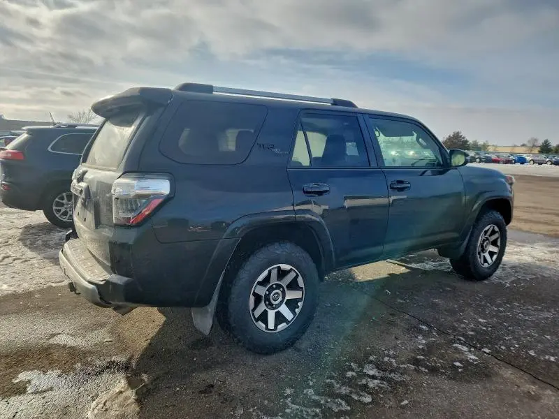 2018 TOYOTA 4RUNNER SR5/SR5 PREMIUM  