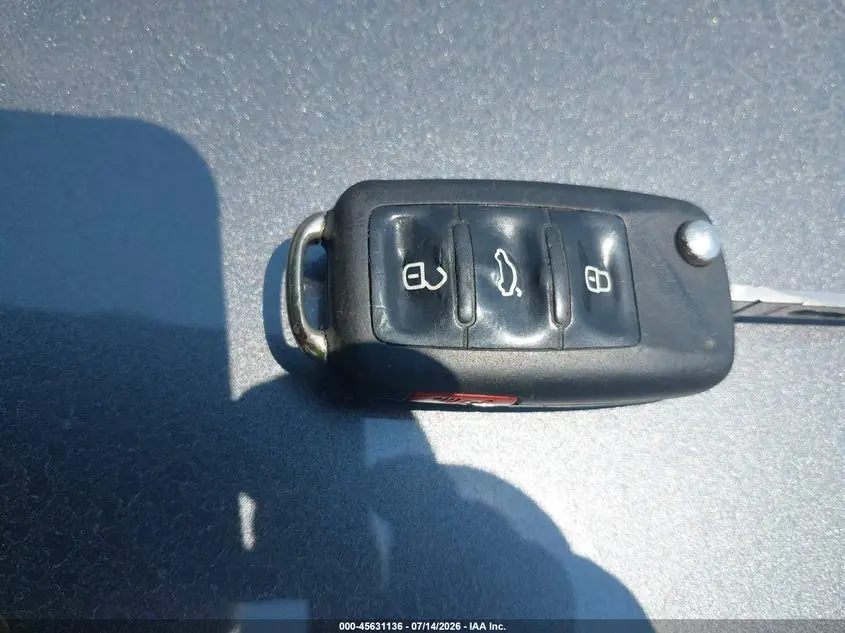 2013 VOLKSWAGEN JETTA 2.5L SE