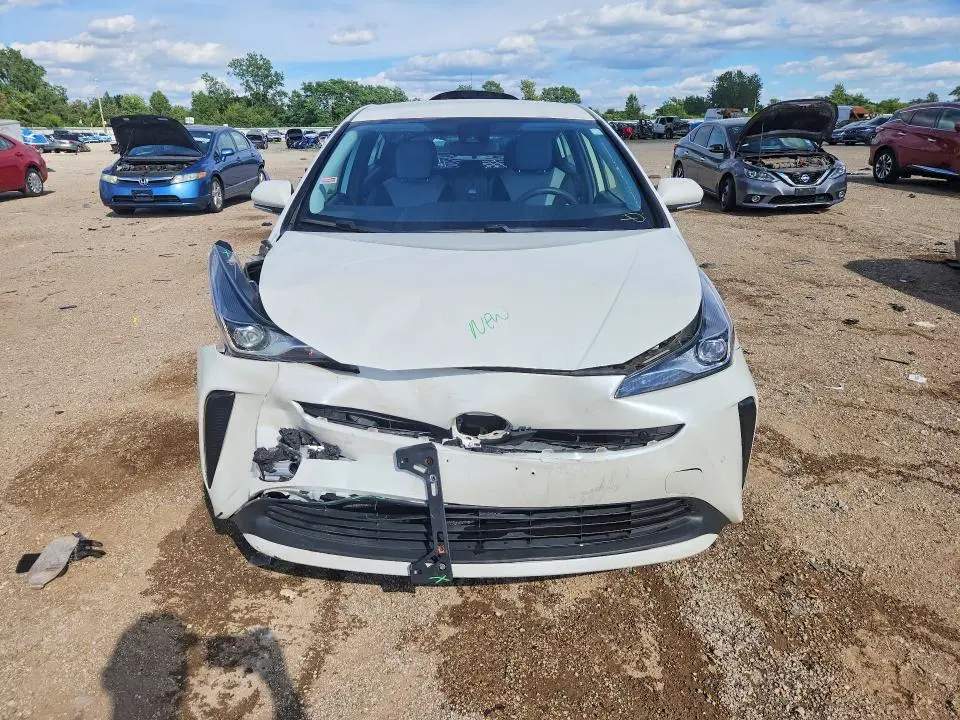 2019 TOYOTA PRIUS LE  