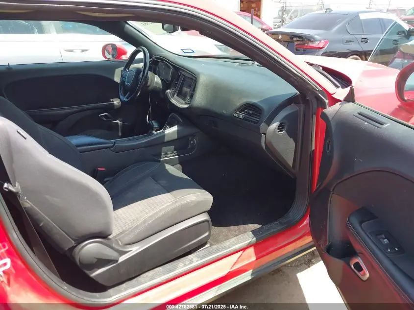 2018 DODGE CHALLENGER SXT