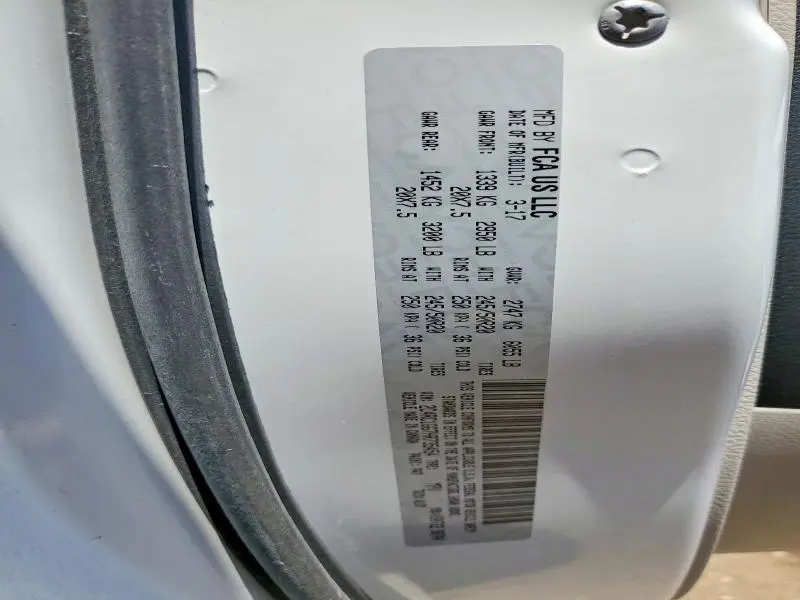 2017 CHRYSLER PACIFICA LIMITED  